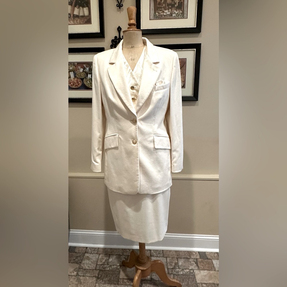 Escada Skirt Suit Size 38 Three Piece Set Silk Wool Double Breasted Placenza